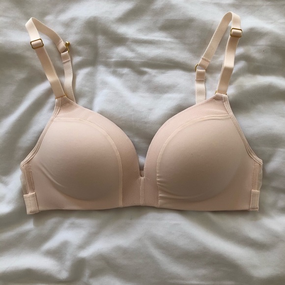 Set of Three Lively No-Wire Bras 32B - Picture 6 of 7